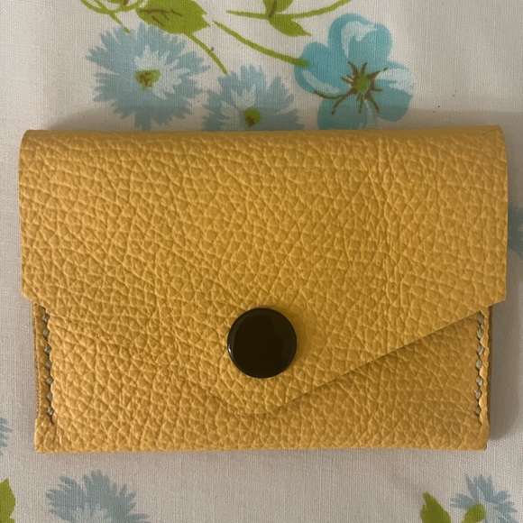 Handmade Genuine Leather Wallet - Picture 2 of 5